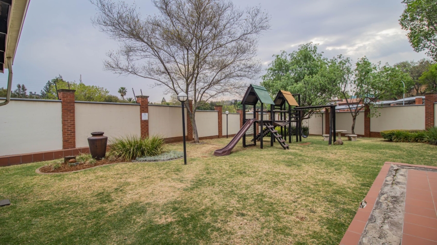 2 Bedroom Property for Sale in Glenvista Gauteng