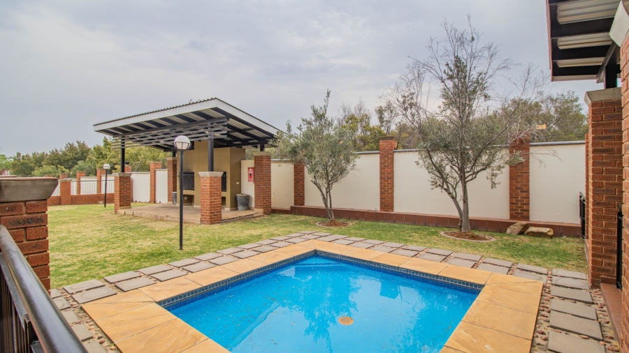 2 Bedroom Property for Sale in Glenvista Gauteng