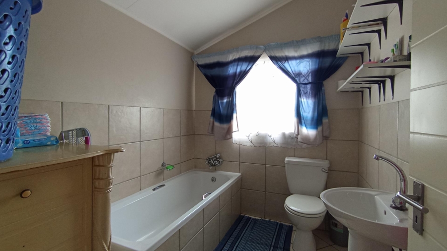  Bedroom Property for Sale in Willow Glen Gauteng