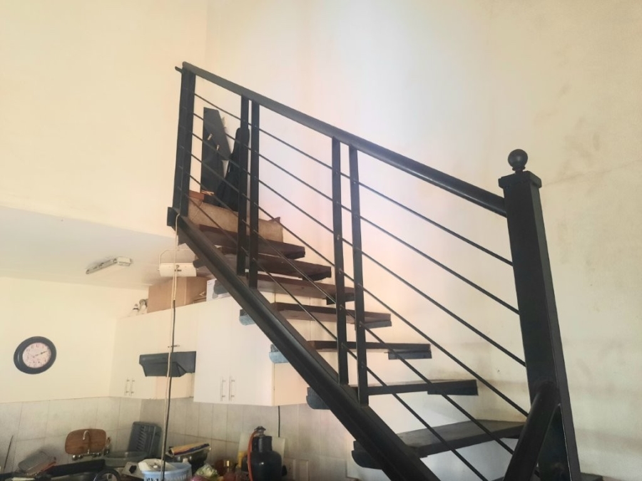 2 Bedroom Property for Sale in Wilgeheuwel Gauteng