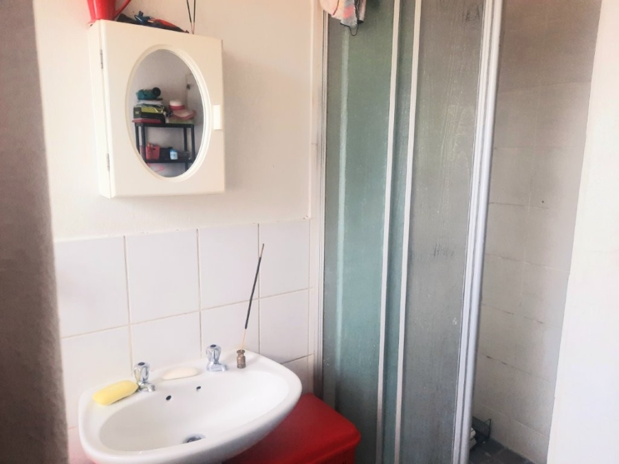 2 Bedroom Property for Sale in Wilgeheuwel Gauteng