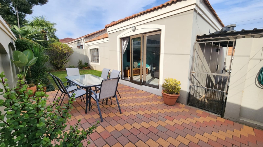 3 Bedroom Property for Sale in Suideroord Gauteng