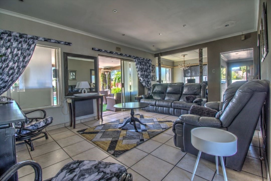 3 Bedroom Property for Sale in Van Riebeeck Park Gauteng
