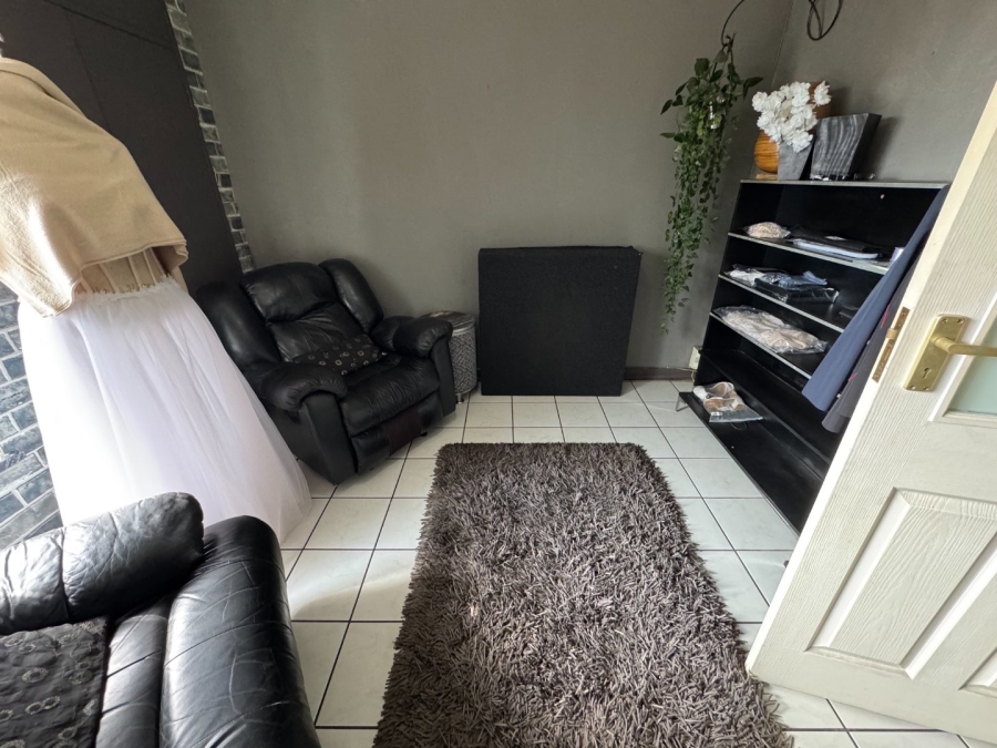 3 Bedroom Property for Sale in Van Riebeeck Park Gauteng