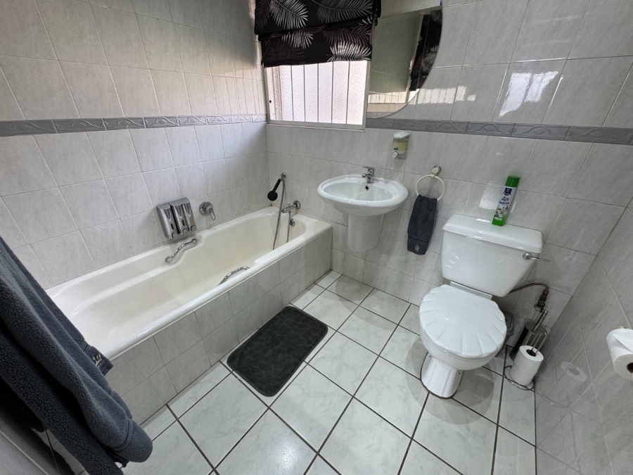 3 Bedroom Property for Sale in Van Riebeeck Park Gauteng