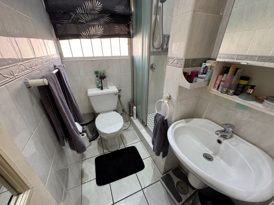 3 Bedroom Property for Sale in Van Riebeeck Park Gauteng