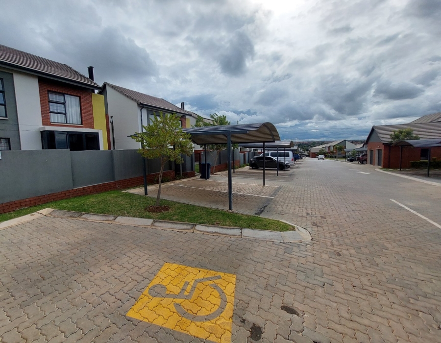 3 Bedroom Property for Sale in Amberfield Gauteng