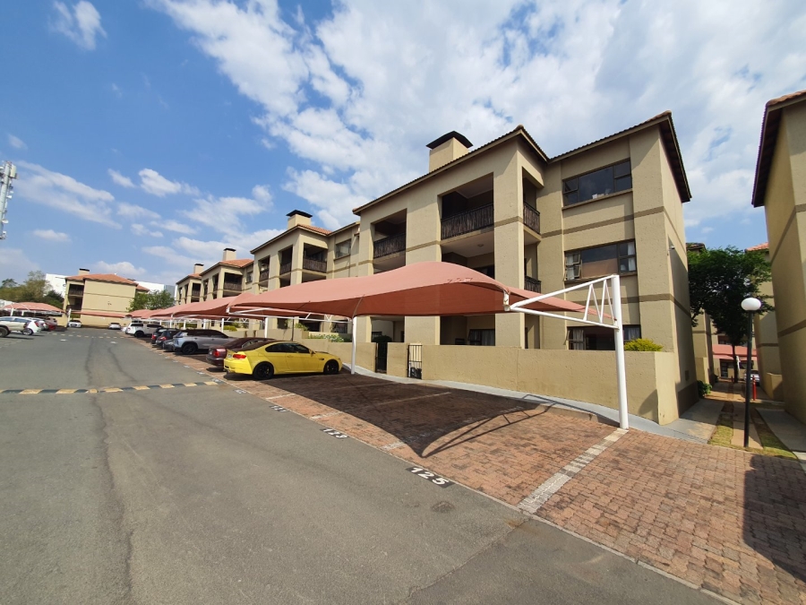 2 Bedroom Property for Sale in Lonehill Gauteng