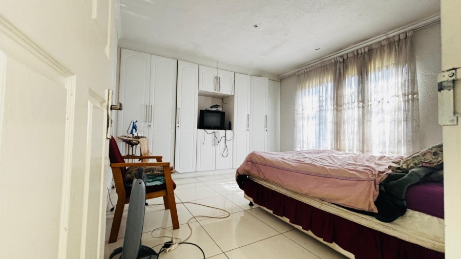 4 Bedroom Property for Sale in Tulisa Park Gauteng