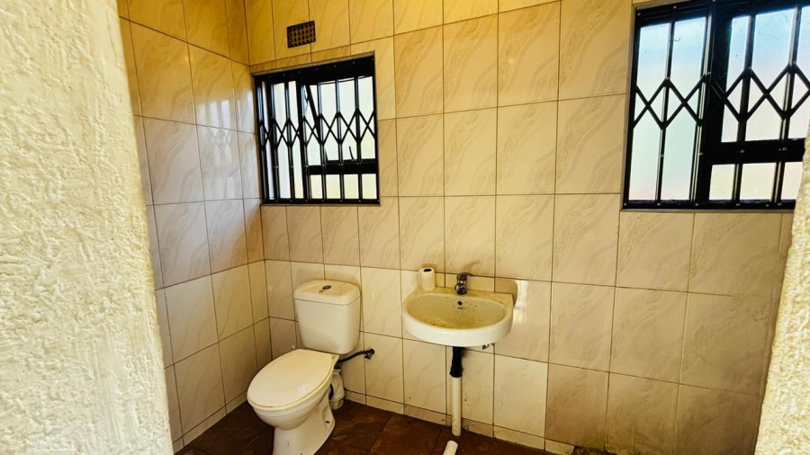 4 Bedroom Property for Sale in Tulisa Park Gauteng