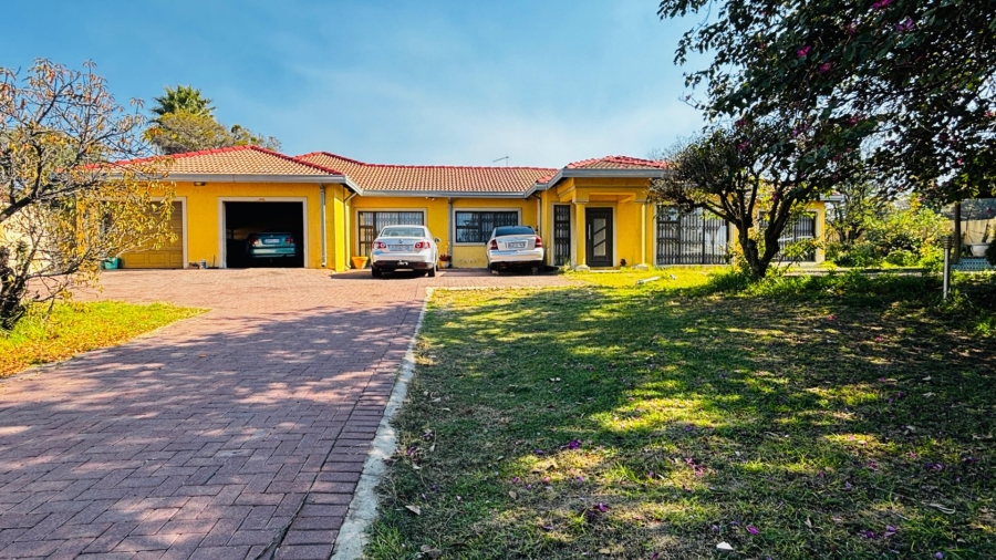 4 Bedroom Property for Sale in Tulisa Park Gauteng