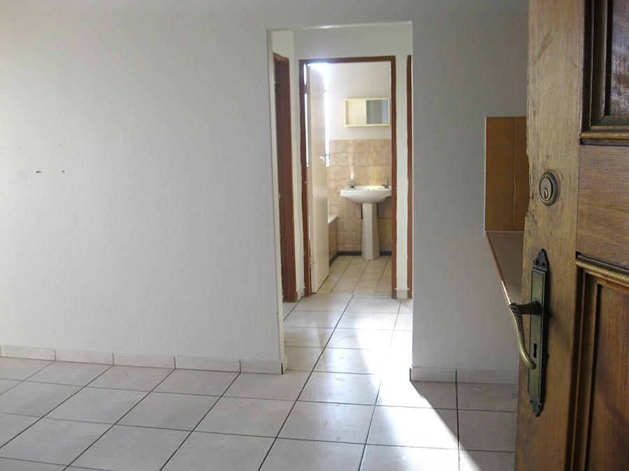 To Let 1 Bedroom Property for Rent in Pretoria Central Gauteng