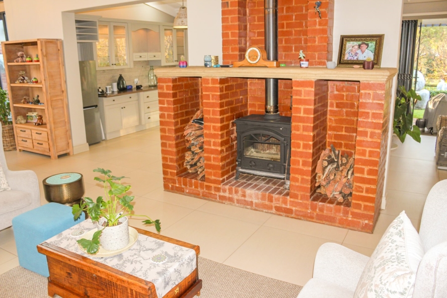 5 Bedroom Property for Sale in Southdowns Estate Gauteng