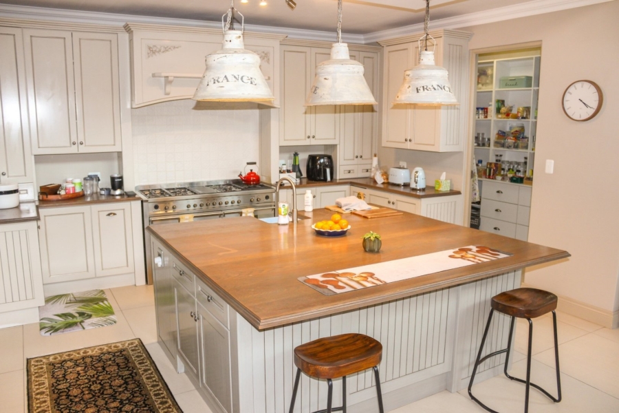 5 Bedroom Property for Sale in Southdowns Estate Gauteng