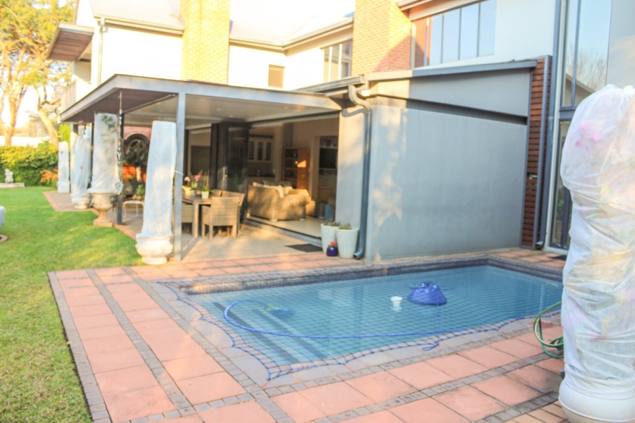 5 Bedroom Property for Sale in Southdowns Estate Gauteng