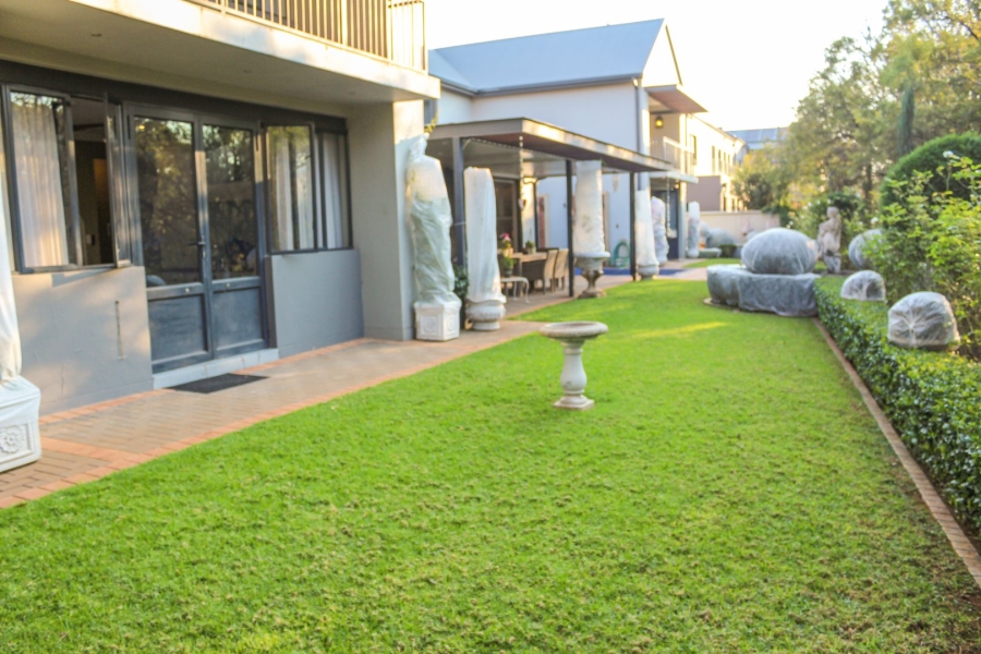 5 Bedroom Property for Sale in Southdowns Estate Gauteng