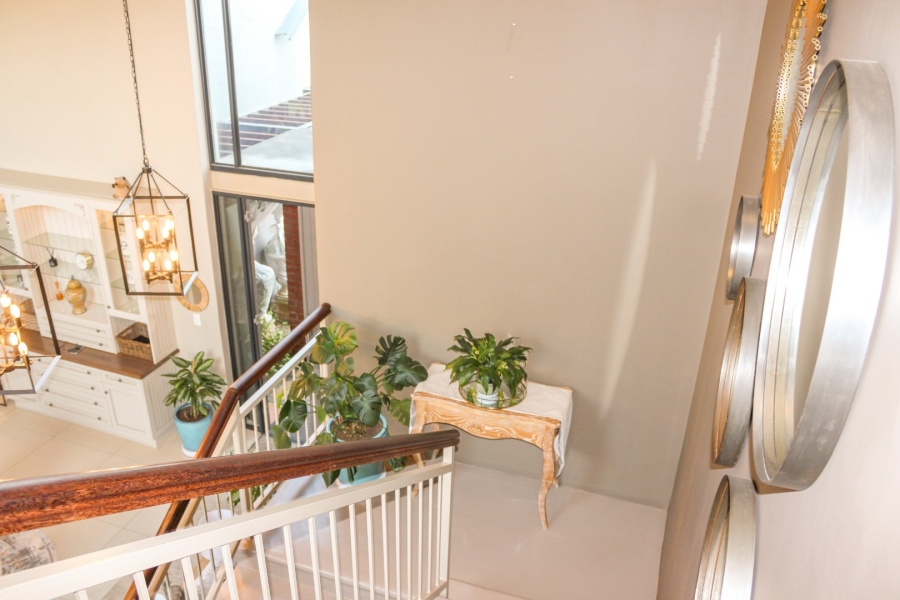 5 Bedroom Property for Sale in Southdowns Estate Gauteng