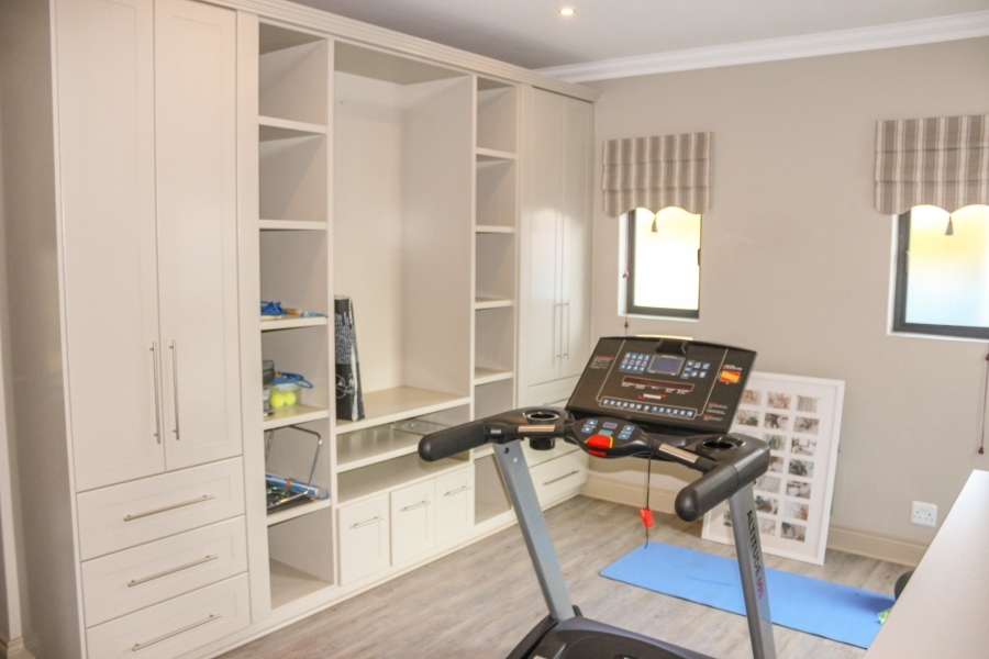 5 Bedroom Property for Sale in Southdowns Estate Gauteng