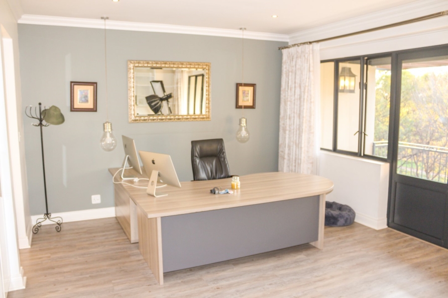 5 Bedroom Property for Sale in Southdowns Estate Gauteng