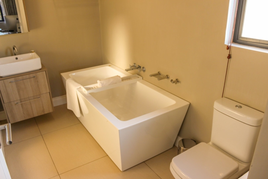 5 Bedroom Property for Sale in Southdowns Estate Gauteng