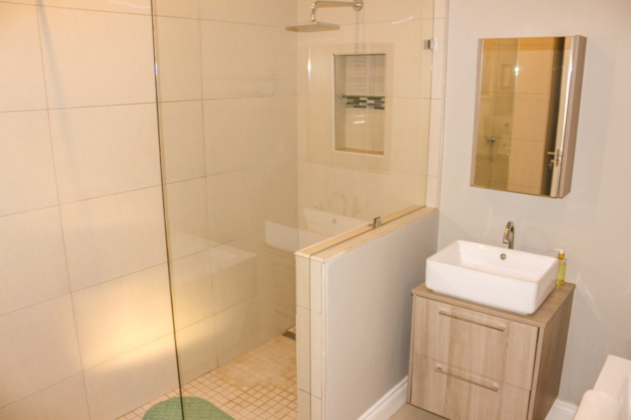 5 Bedroom Property for Sale in Southdowns Estate Gauteng