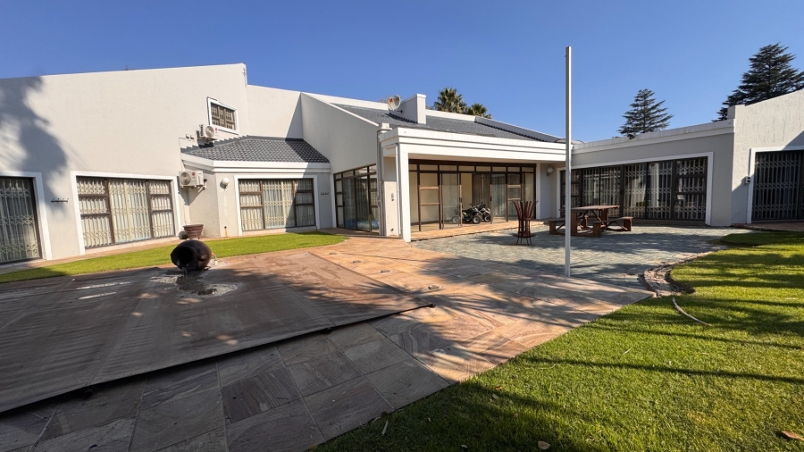 6 Bedroom Property for Sale in Three Rivers Proper Gauteng