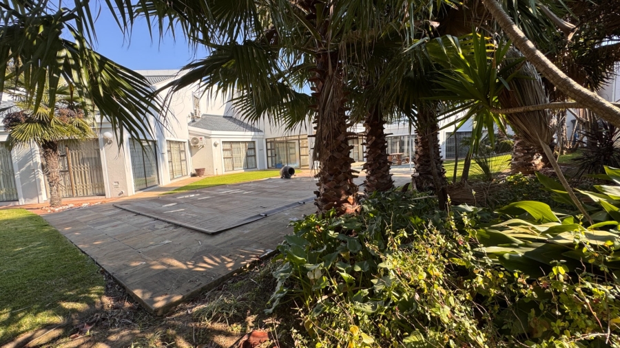 6 Bedroom Property for Sale in Three Rivers Proper Gauteng