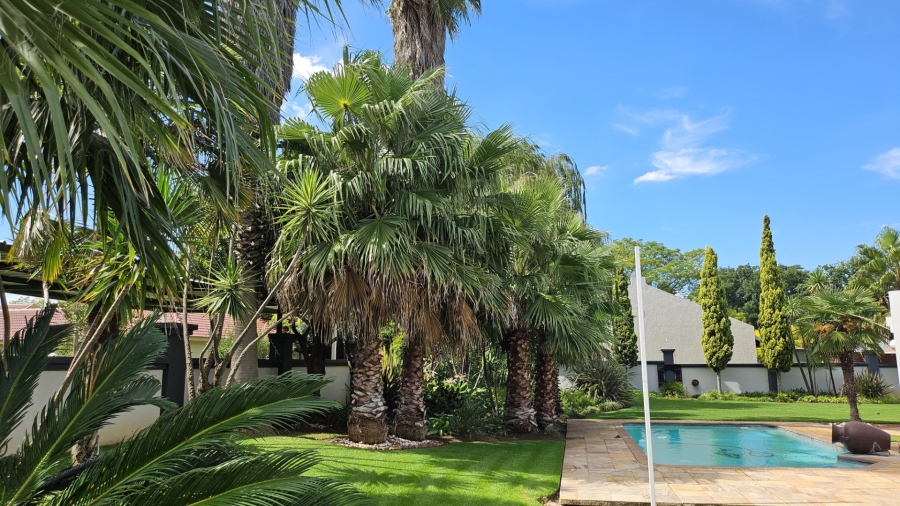 6 Bedroom Property for Sale in Three Rivers Proper Gauteng