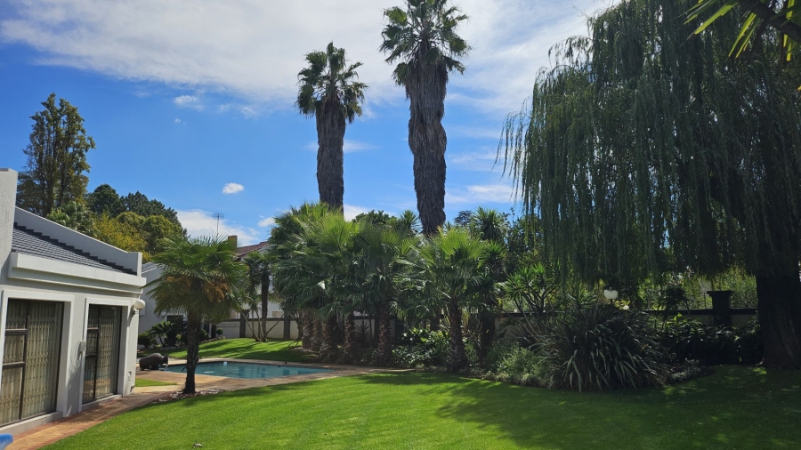 6 Bedroom Property for Sale in Three Rivers Proper Gauteng