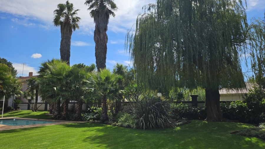 6 Bedroom Property for Sale in Three Rivers Proper Gauteng