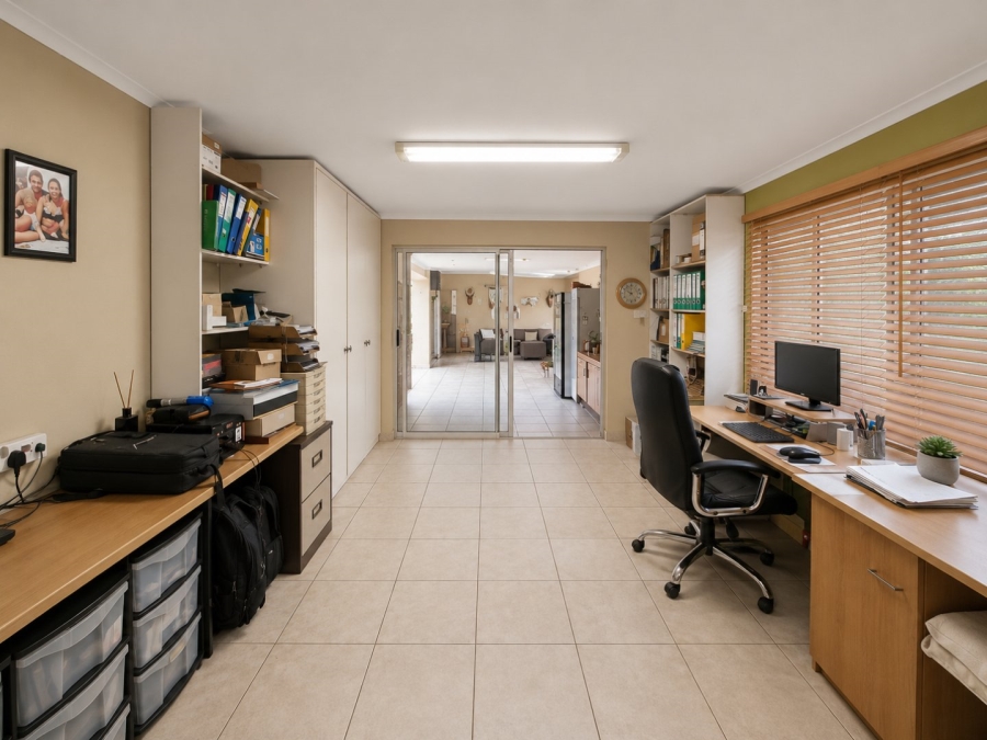 3 Bedroom Property for Sale in Buurendal Gauteng