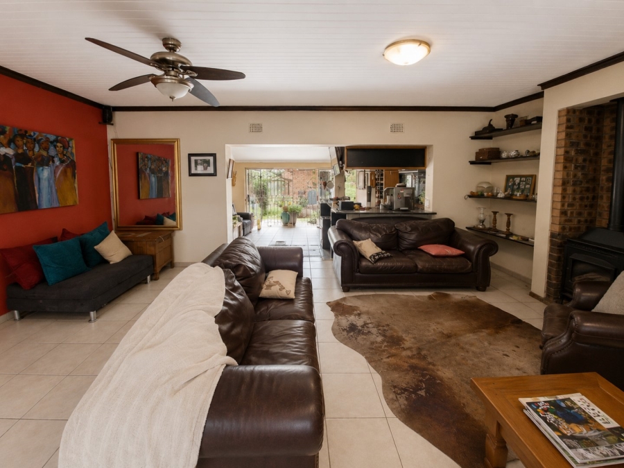 3 Bedroom Property for Sale in Buurendal Gauteng