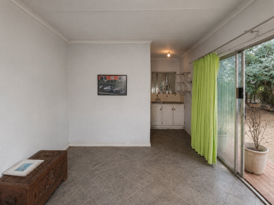 3 Bedroom Property for Sale in Buurendal Gauteng