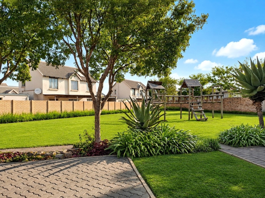 3 Bedroom Property for Sale in Willow Park Manor Gauteng