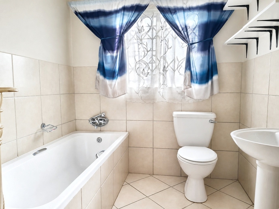 3 Bedroom Property for Sale in Willow Park Manor Gauteng