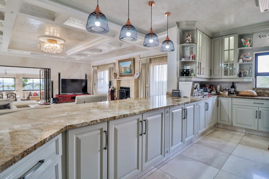 5 Bedroom Property for Sale in Mooikloof Heights Gauteng
