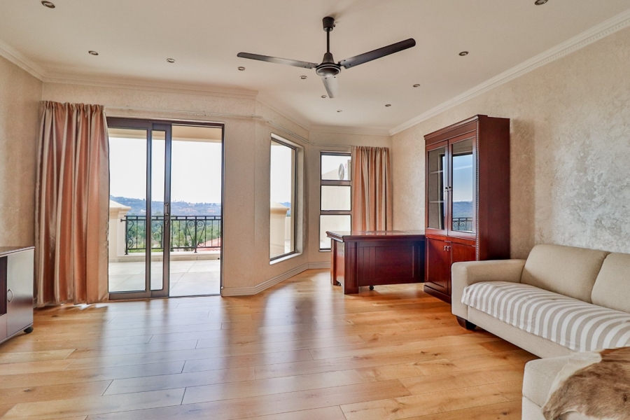 5 Bedroom Property for Sale in Mooikloof Heights Gauteng