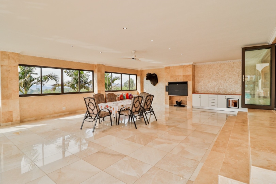5 Bedroom Property for Sale in Mooikloof Heights Gauteng