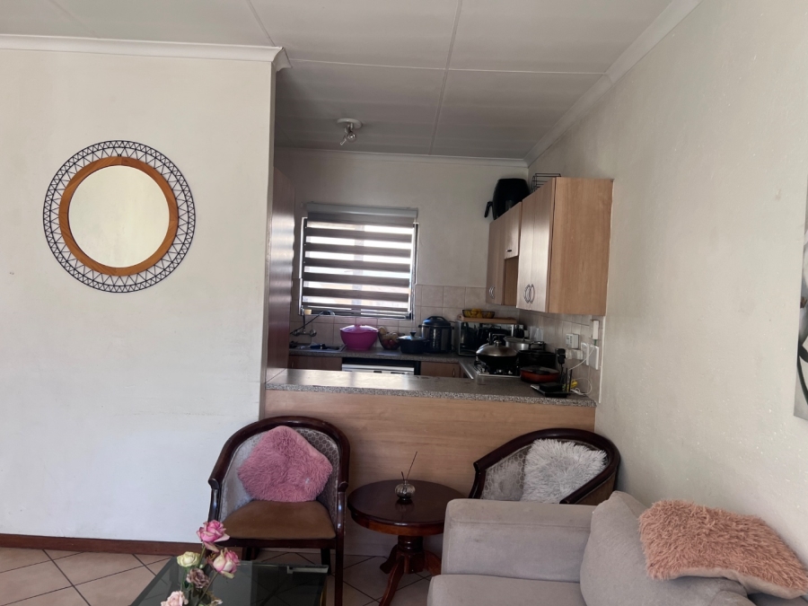 2 Bedroom Property for Sale in Halfway Gardens Gauteng