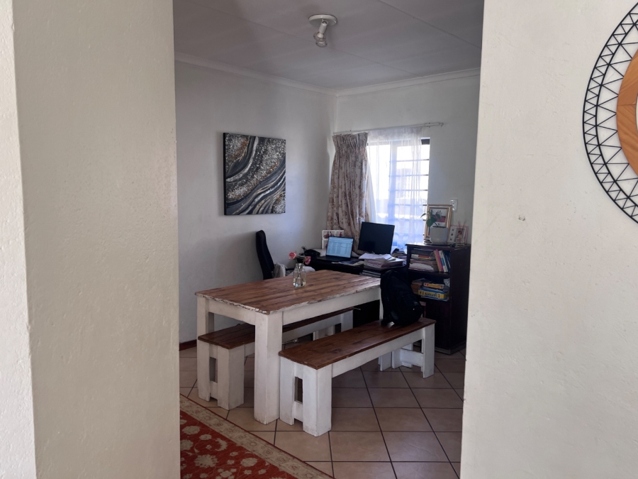 2 Bedroom Property for Sale in Halfway Gardens Gauteng