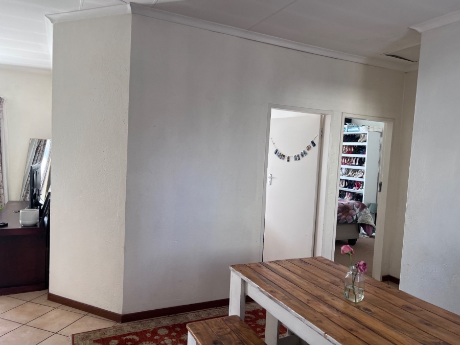 2 Bedroom Property for Sale in Halfway Gardens Gauteng