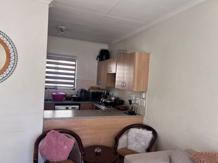 2 Bedroom Property for Sale in Halfway Gardens Gauteng