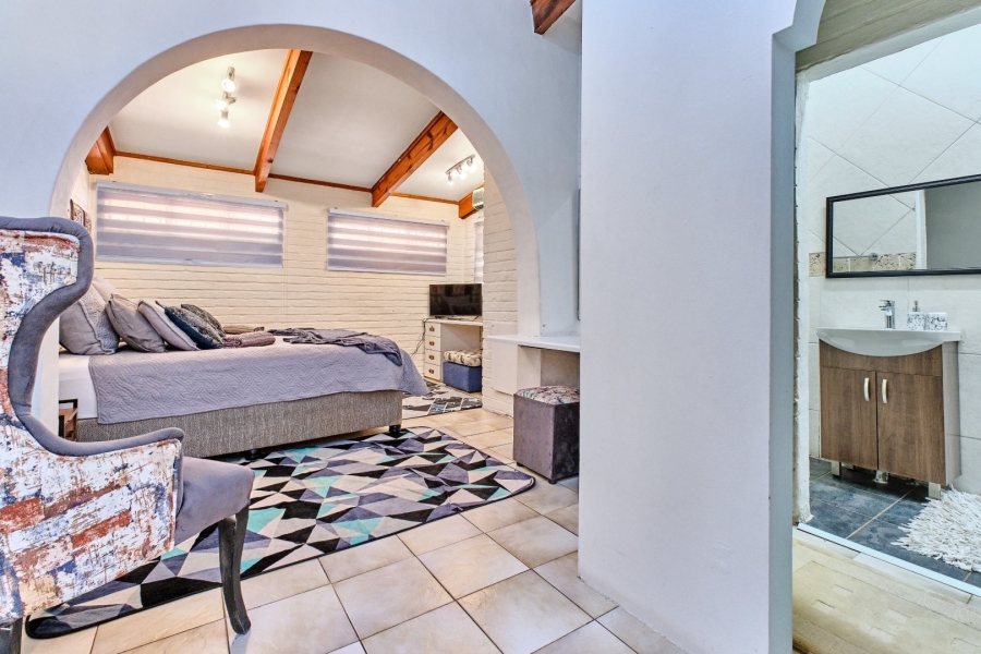 To Let 5 Bedroom Property for Rent in Rivonia Gauteng