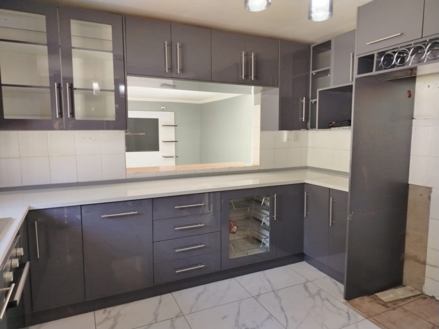 3 Bedroom Property for Sale in Silverton Gauteng
