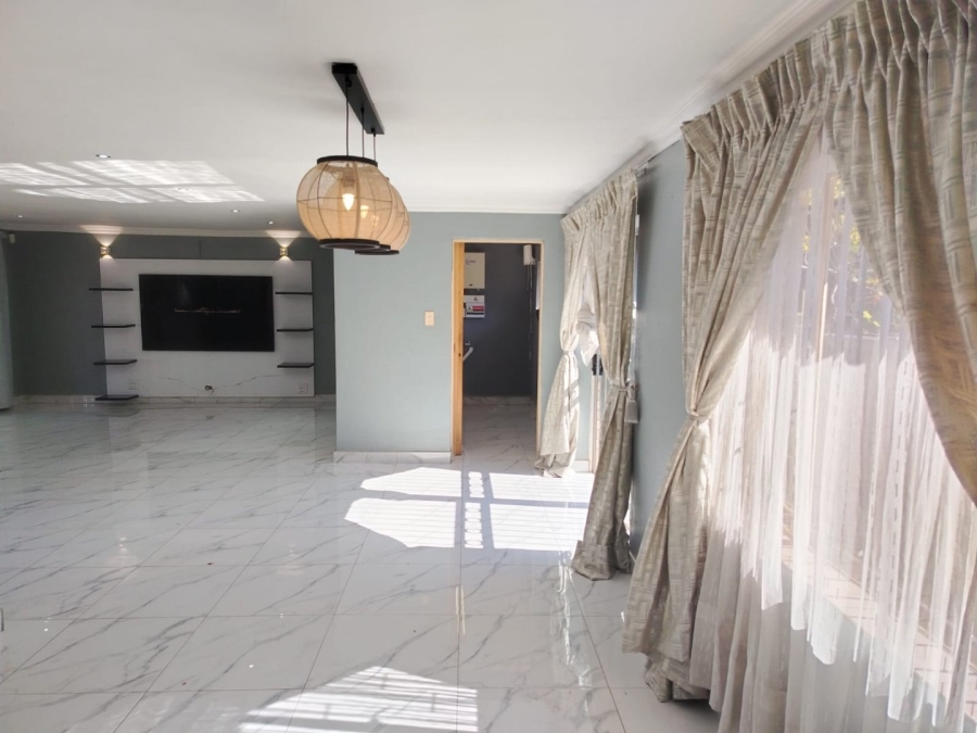 3 Bedroom Property for Sale in Silverton Gauteng