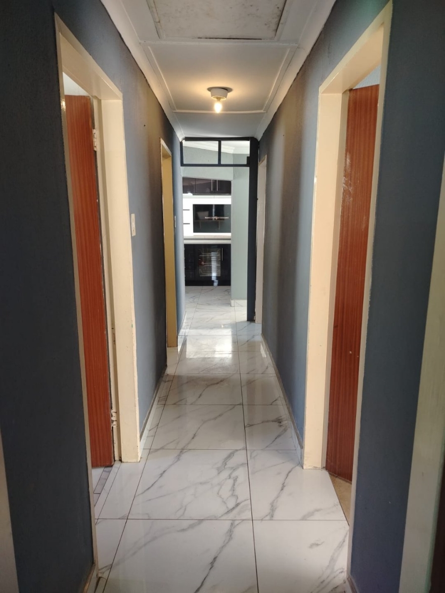 3 Bedroom Property for Sale in Silverton Gauteng