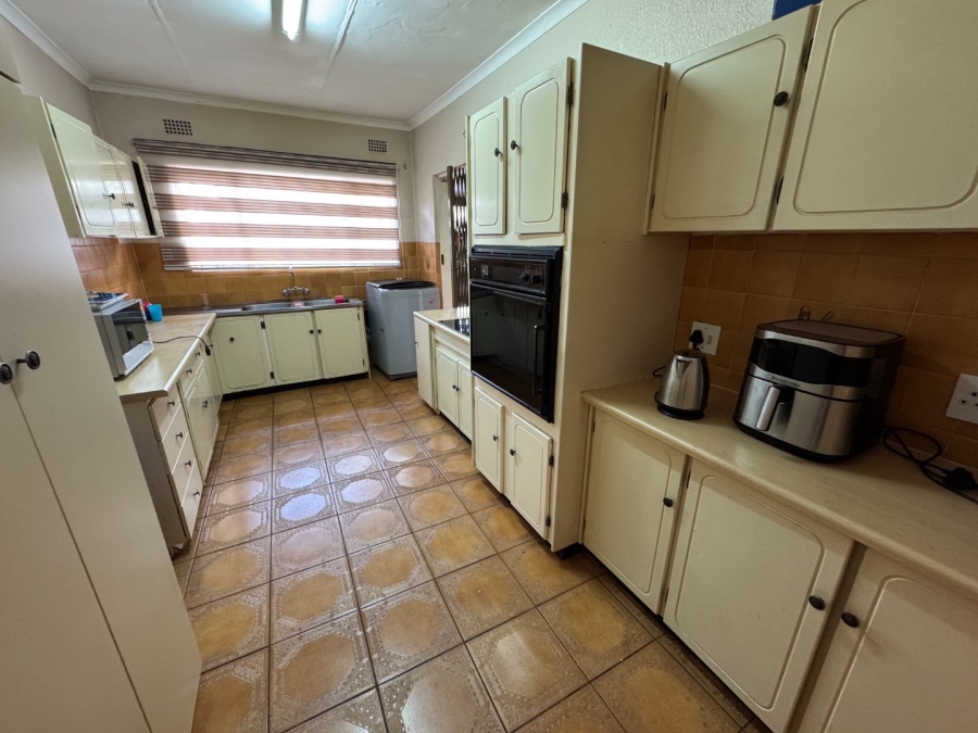 3 Bedroom Property for Sale in Birchleigh Gauteng