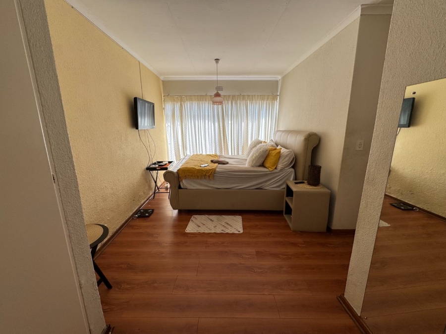 3 Bedroom Property for Sale in Birchleigh Gauteng