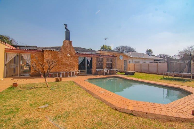 4 Bedroom Property for Sale in Dalview Gauteng