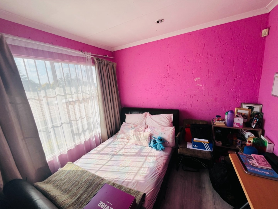 3 Bedroom Property for Sale in Buccleuch Gauteng